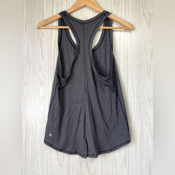 Lululemon Lightweight Tie It Up Singlet Grey Tank Size 6 LNC - Picture 6 of 7